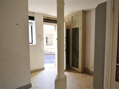 29564536_3.jpg